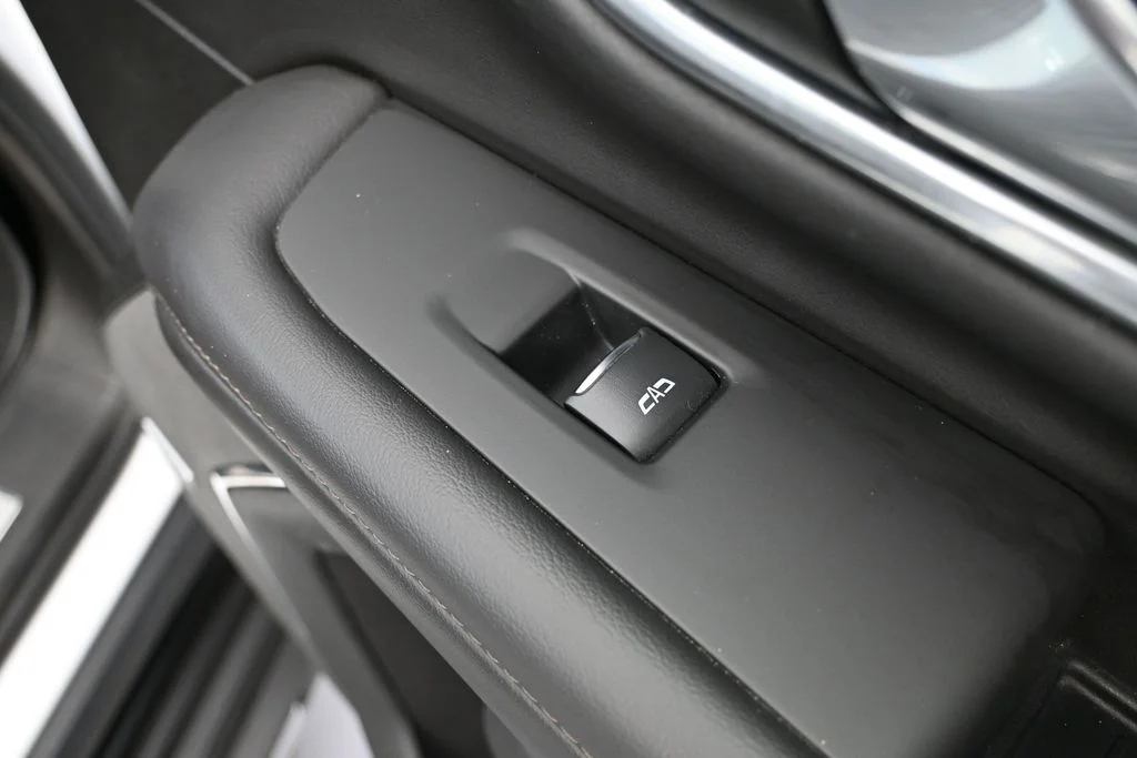 Used 2021 White Chevrolet High Country image 57