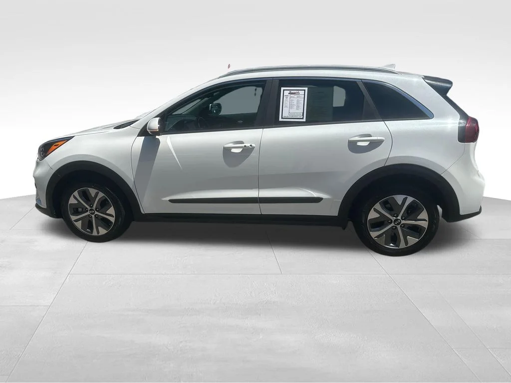 Used 2020 White Kia EX image 7