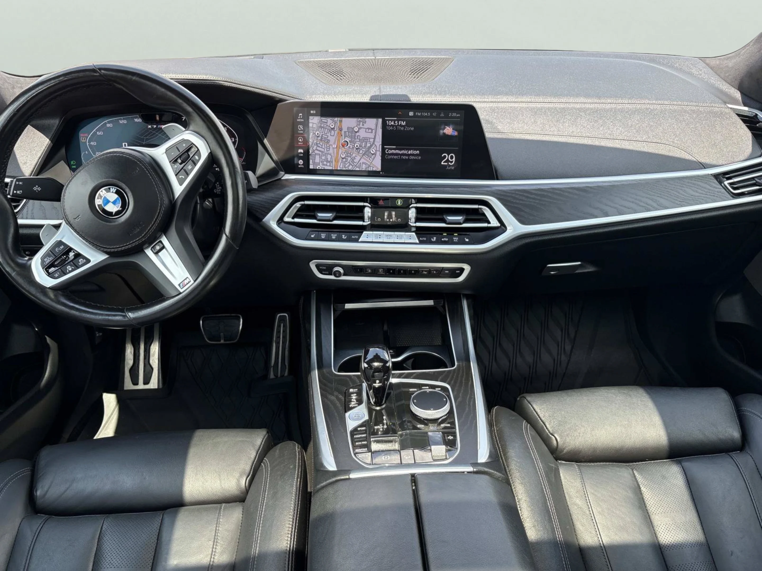 Used 2022 Arctic Grey Metallic BMW M50i image 13