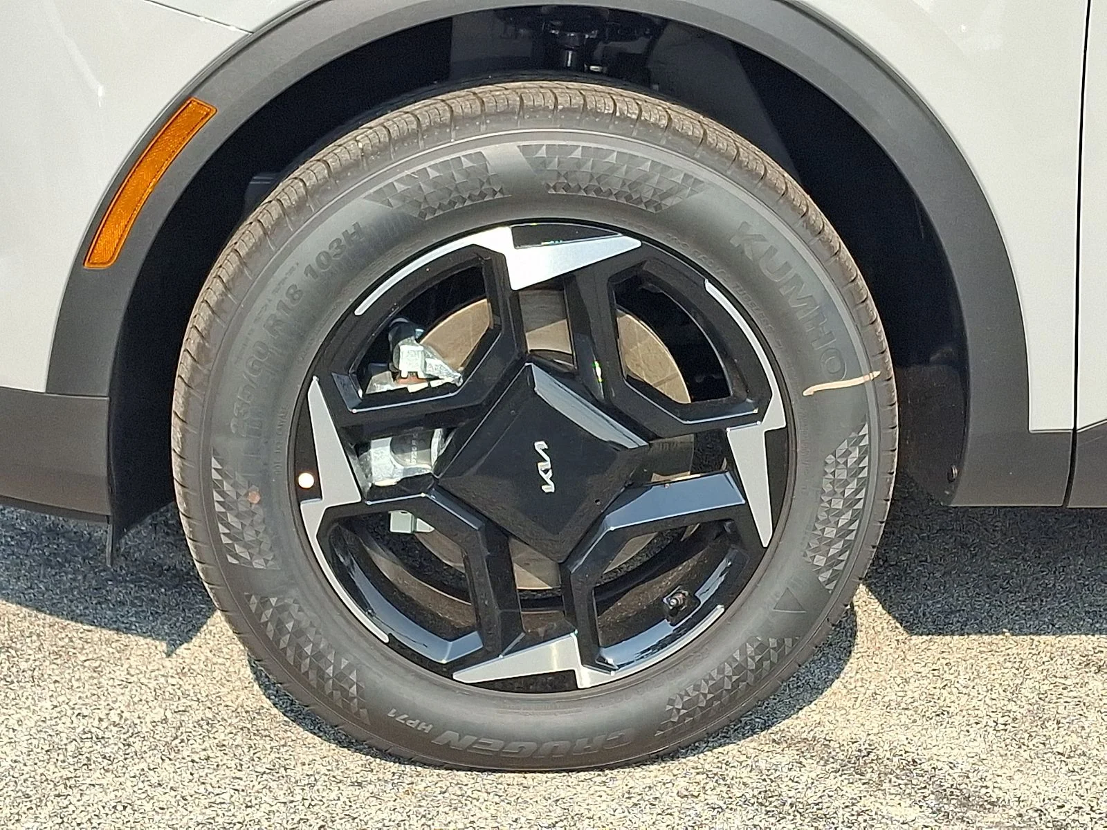 New 2027 Gray Kia EX image 6