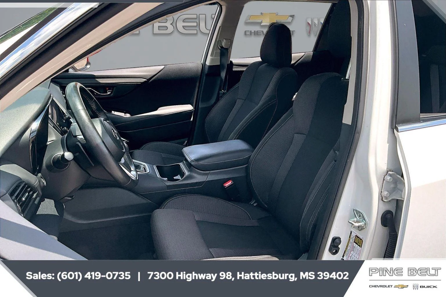 Used 2024 Crystal White Pearl Subaru Premium image 18