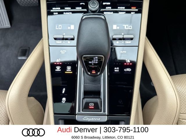 Used 2023  Porsche Base image 20