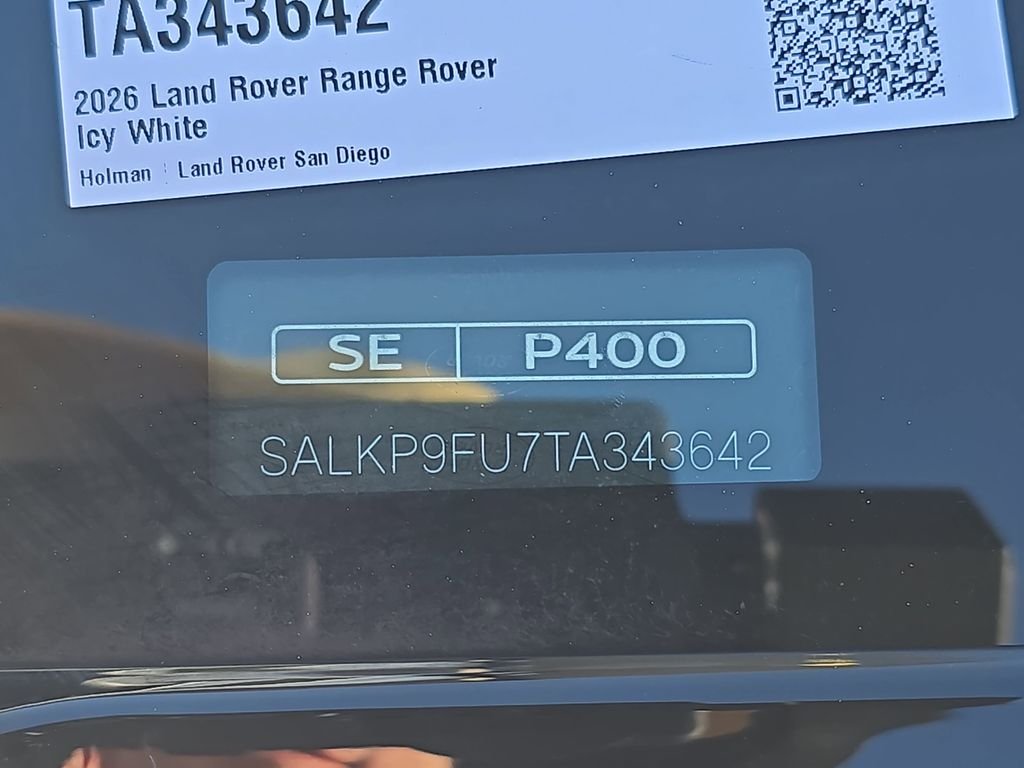 New 2026 Icy White Land Rover SE image 37