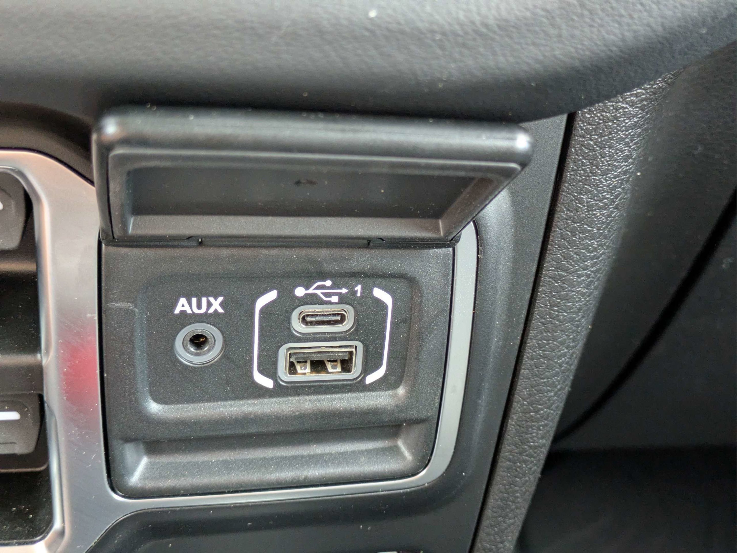 Used 2026 Bright White Clearcoat Jeep Rubicon image 18