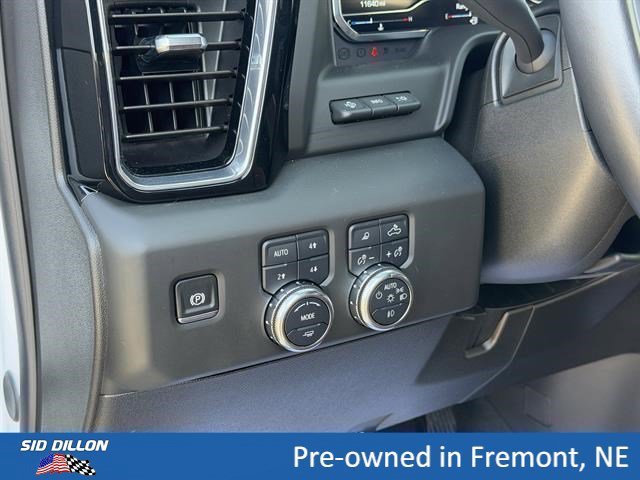 Used 2025 White Frost Tricoat GMC Denali Ultimate image 15