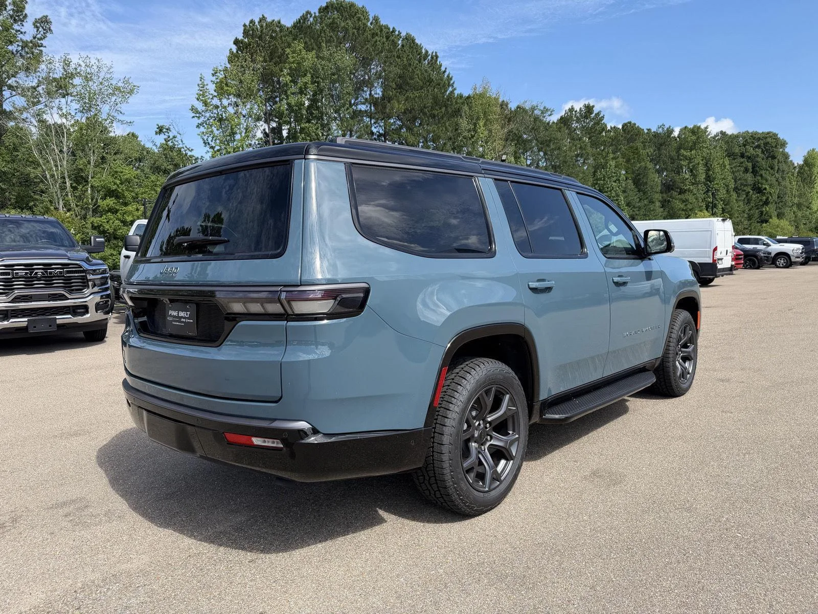 New 2026 Steel Blue Exterior Paint Jeep Upland image 6