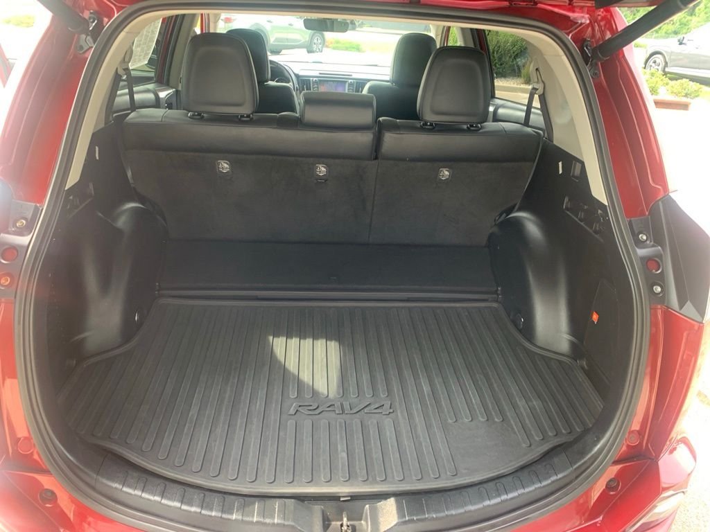 Used 2018 Red Toyota Limited image 31