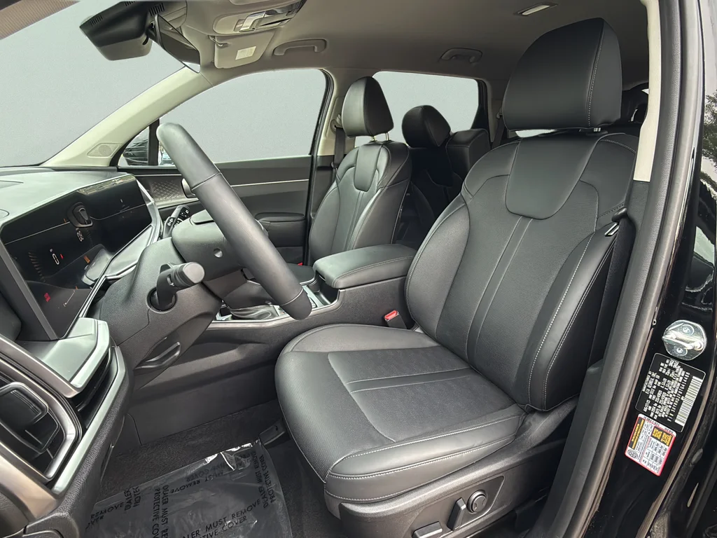 Used 2026 Ebony Black Kia EX image 26
