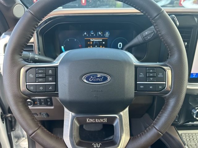 New 2026 Star White Metallic Tri-Coat Ford F-350® King Ranch® image 31