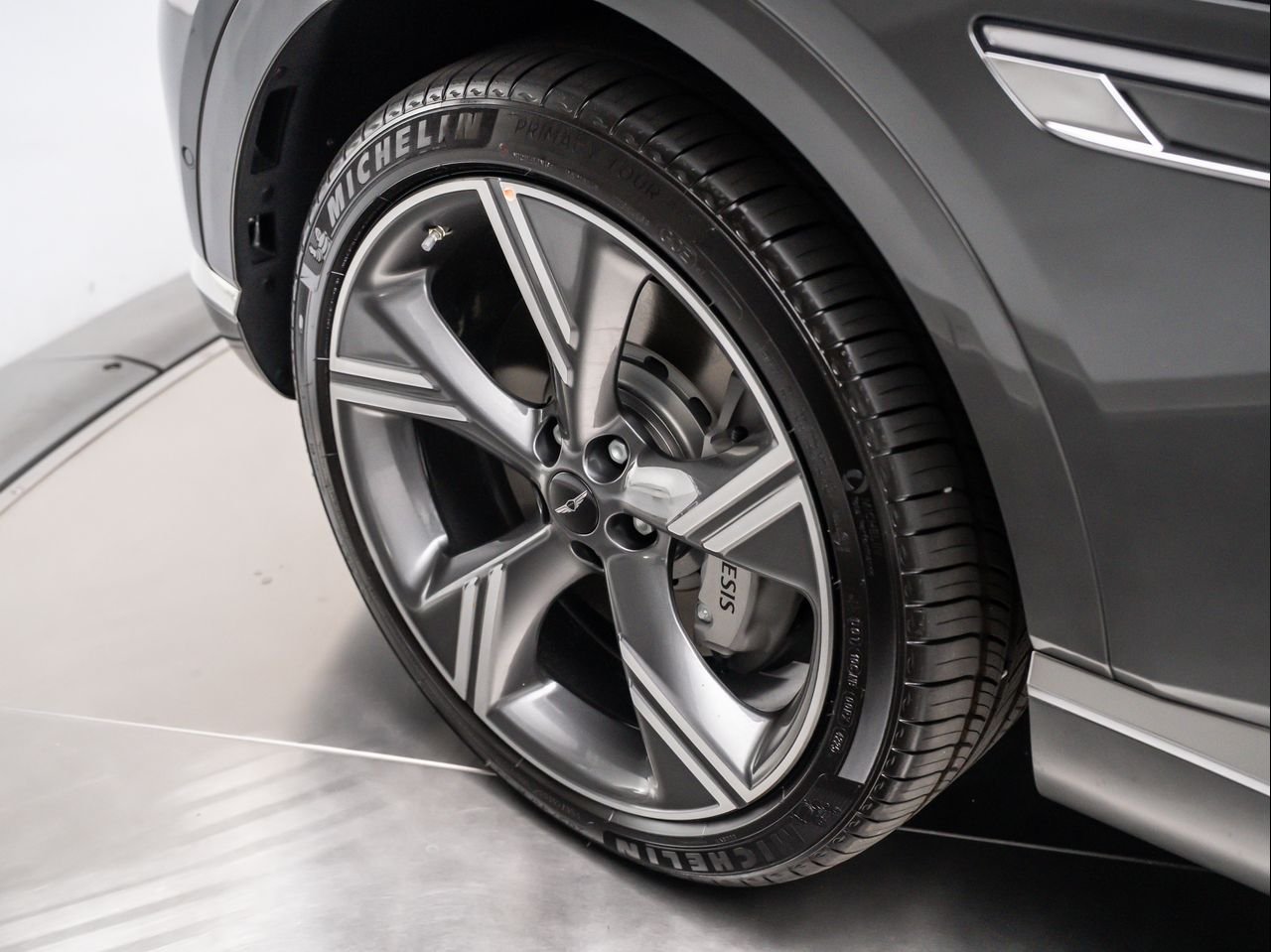 New 2026 Makalu Gray Genesis 3.5T PRESTIGE image 13