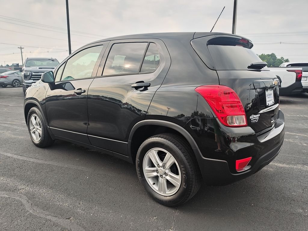Used 2022 Black Chevrolet LS image 3