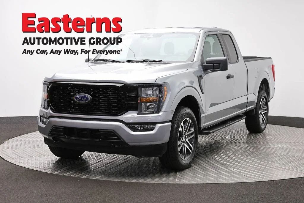 Used 2023 Silver Ford XL image 1