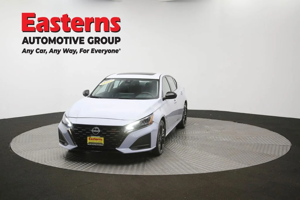 Used 2023 Gray Nissan 2.5 SR image 55