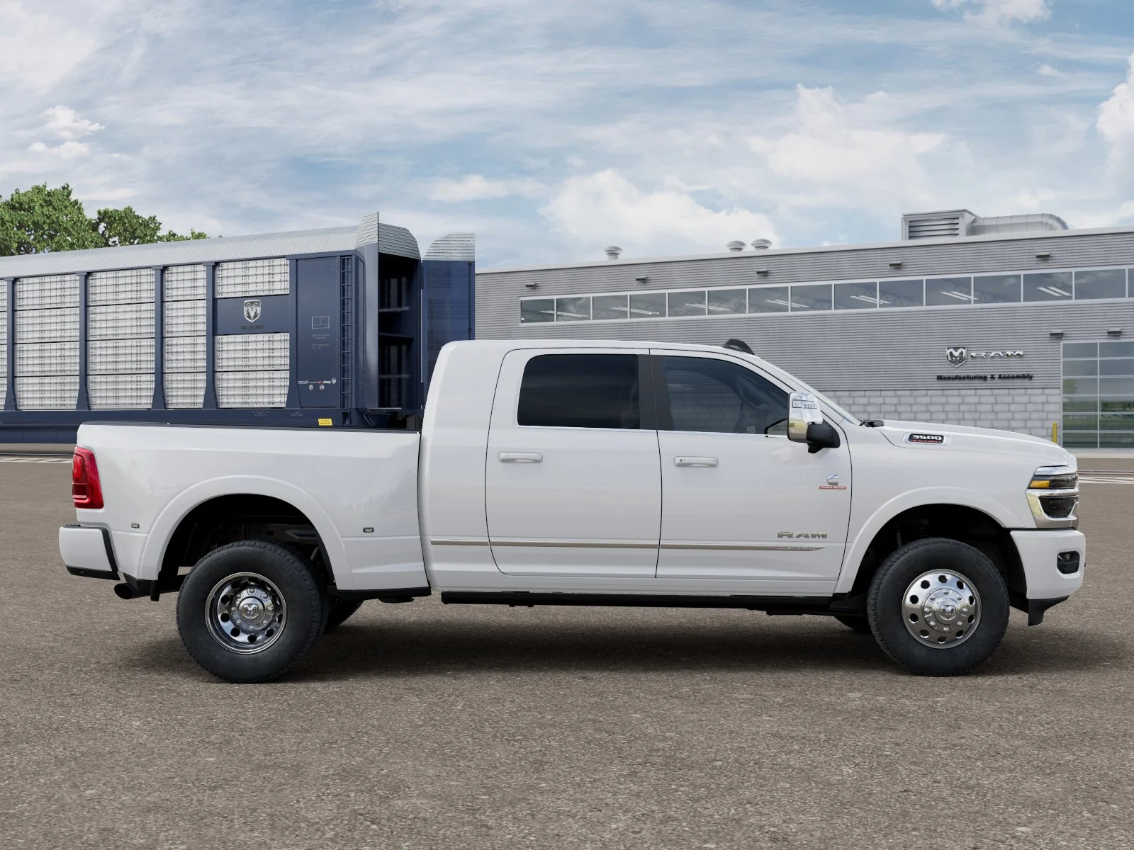 New 2027 Bright White Clear-Coat Paint RAM Limited image 12