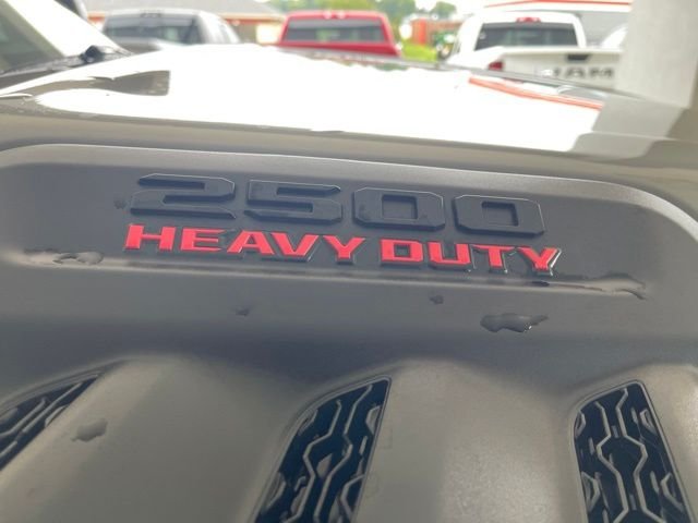 New 2026 Ceramic Gray Clear-Coat Exterior Paint RAM Laramie image 7