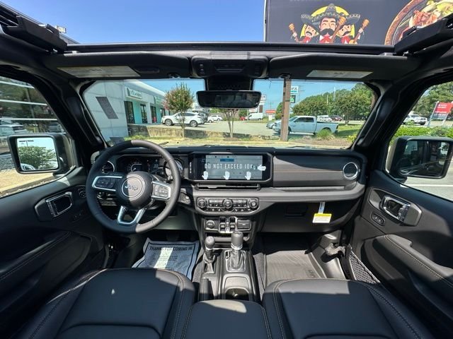 2025 Jeep Wrangler 4-Door Sahara - Photo 2