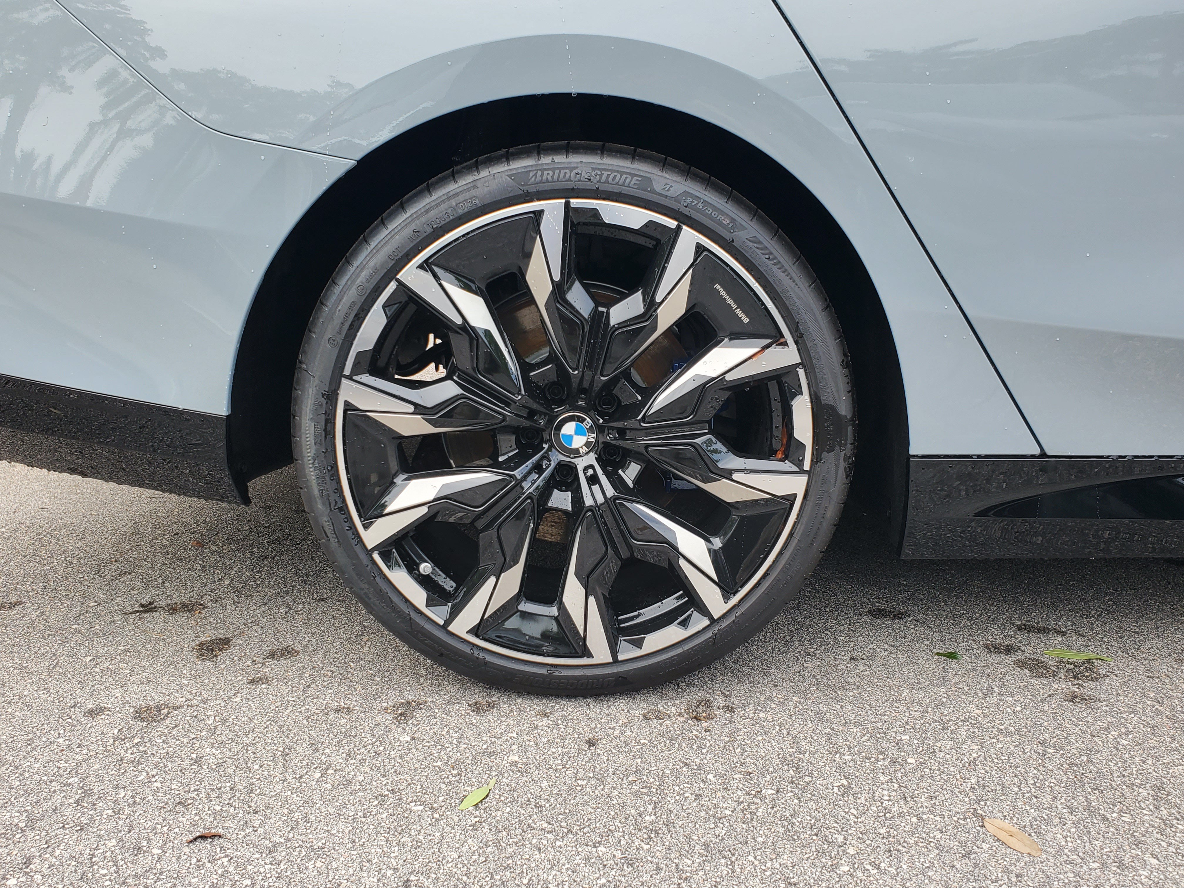 New 2027 Brooklyn Grey Metallic BMW 530i image 5