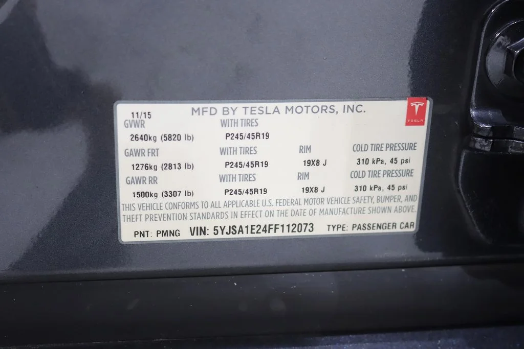 2015 Tesla Model S 85D