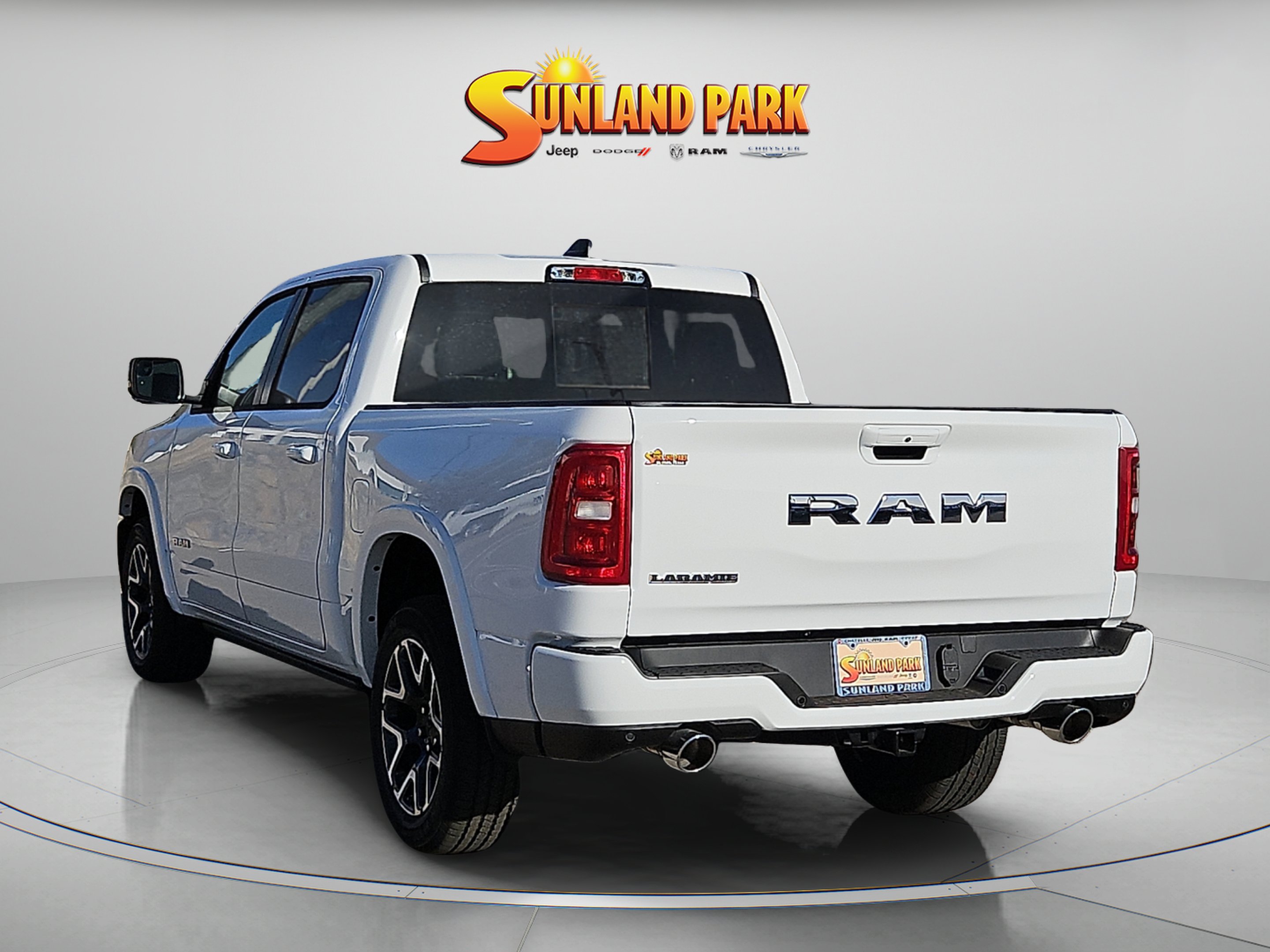 New 2026 Bright White Clear-Coat Exterior Paint RAM Laramie image 4