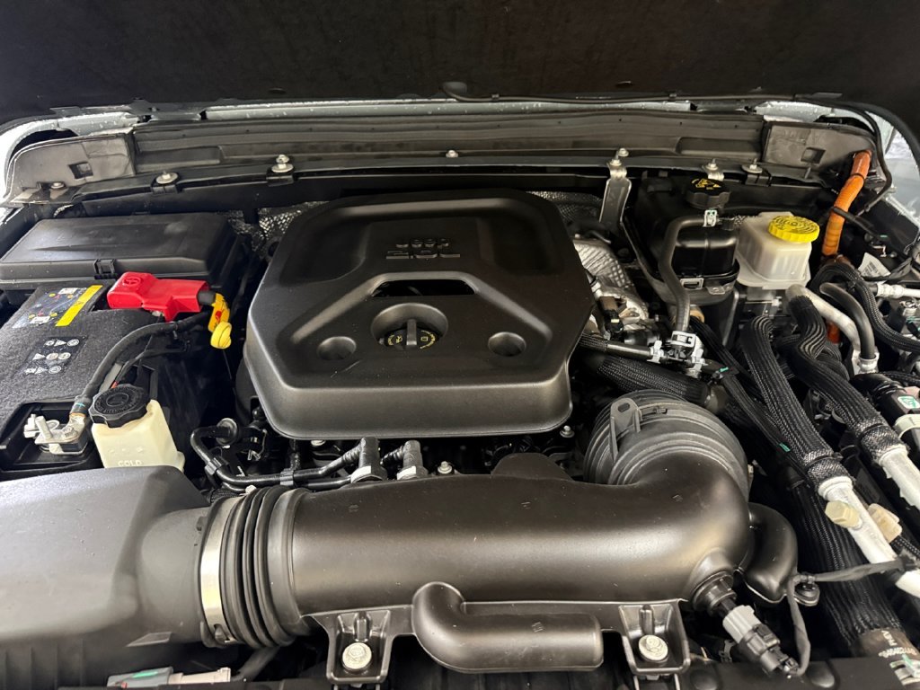 Used 2024 Gray Jeep Sport S 4xe image 21