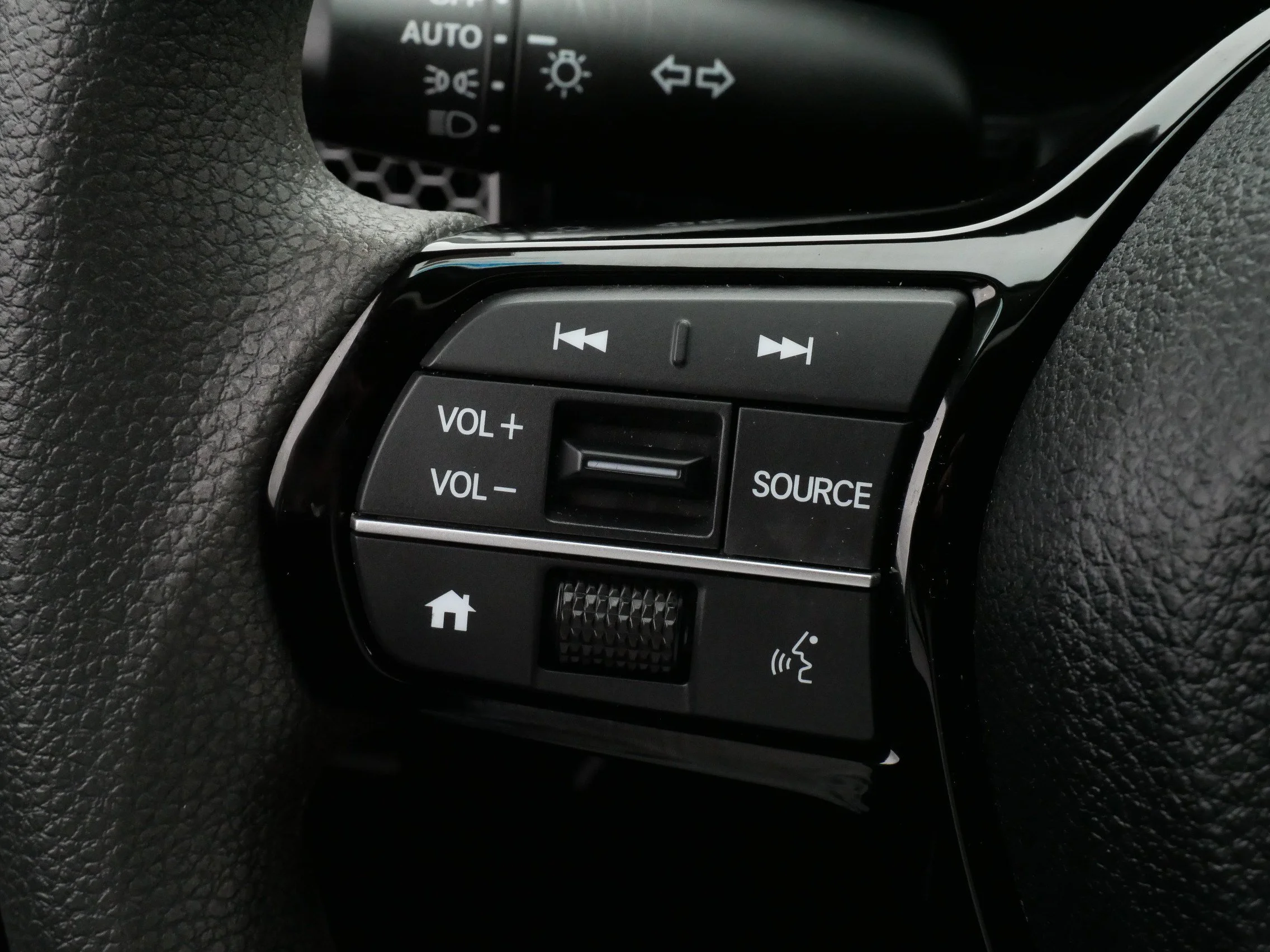 2024 Honda Civic Hatchback LX - Photo 27
