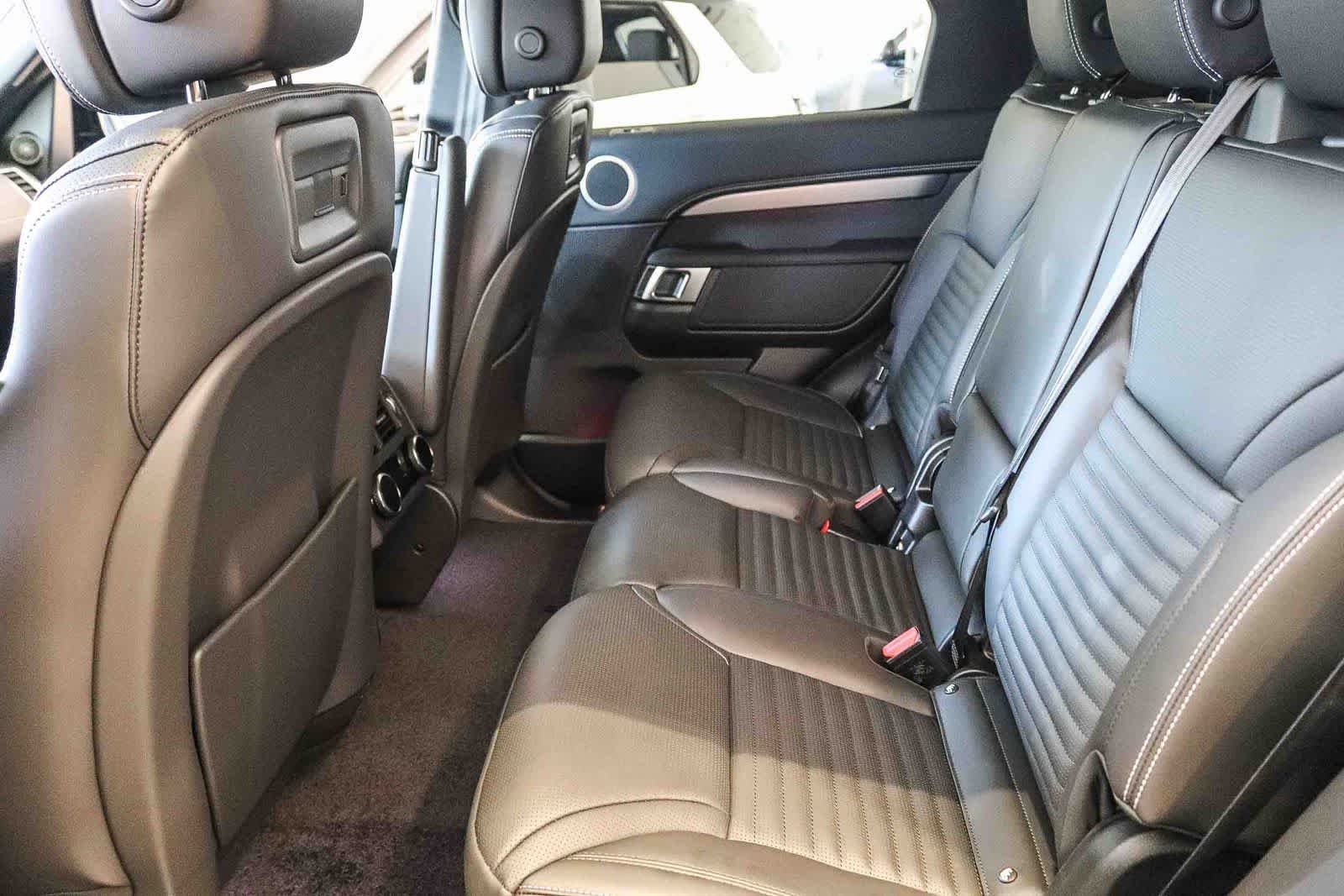 New 2026 Carpathian Grey Land Rover Dynamic SE image 15