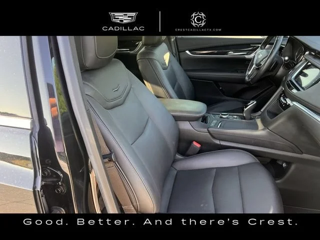 Used 2023 Stellar Black Metallic CADILLAC FWD Premium Luxury image 25