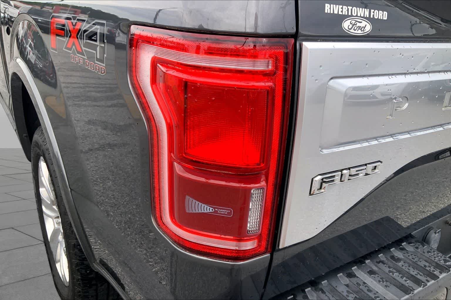 Used 2016 Magnetic Metallic Ford Platinum image 27