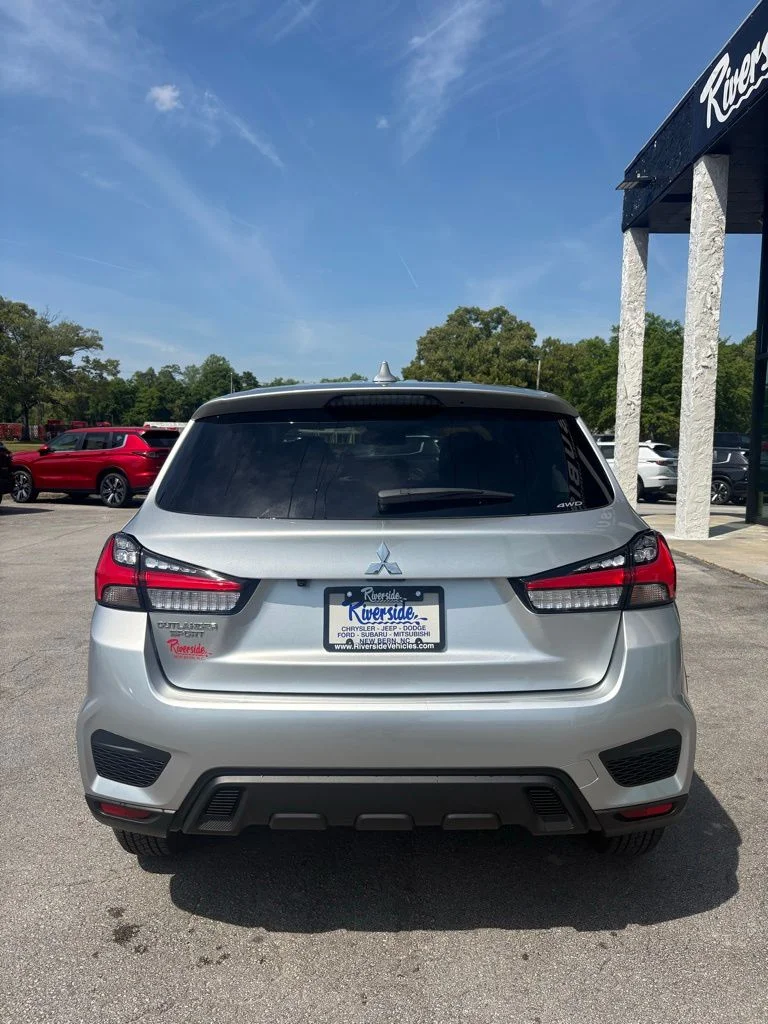 New 2026 Silver Mitsubishi 2.0 S image 3