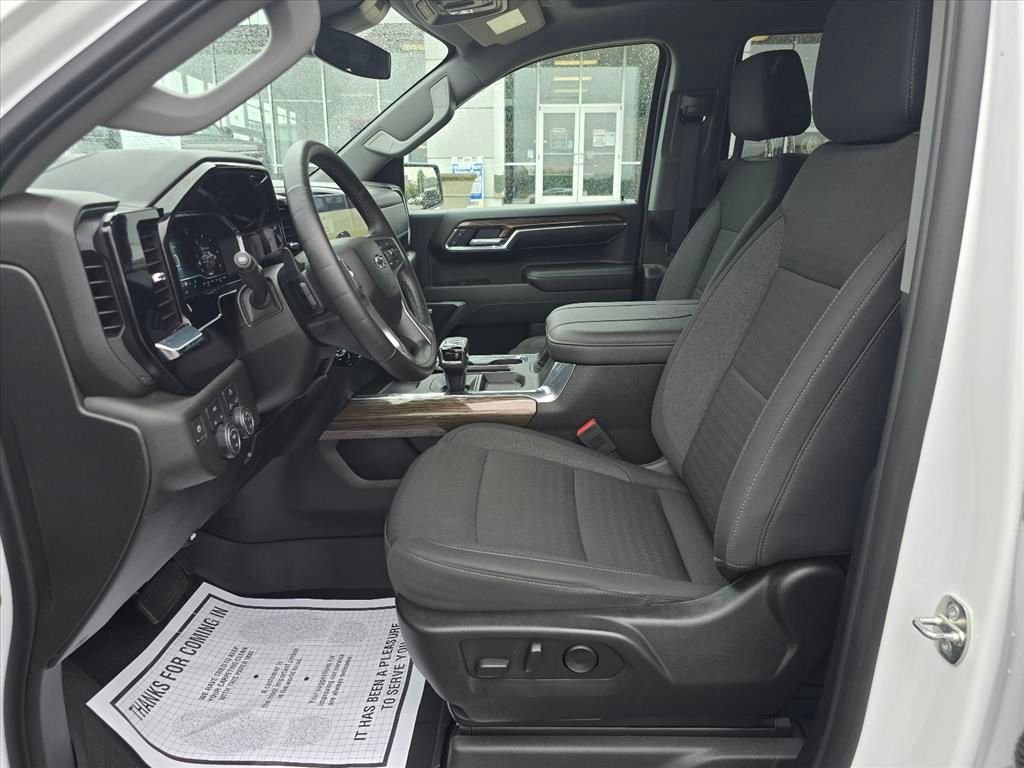 Used 2024 White Chevrolet RST image 11