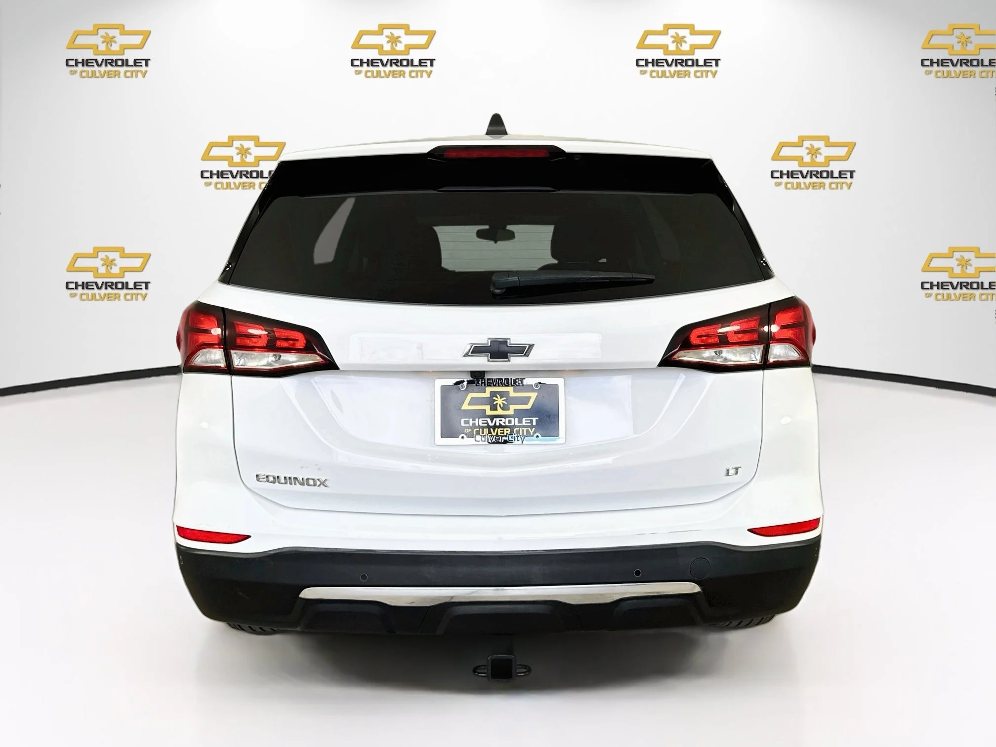 Used 2023 SUMMIT WHITE Chevrolet LT image 7