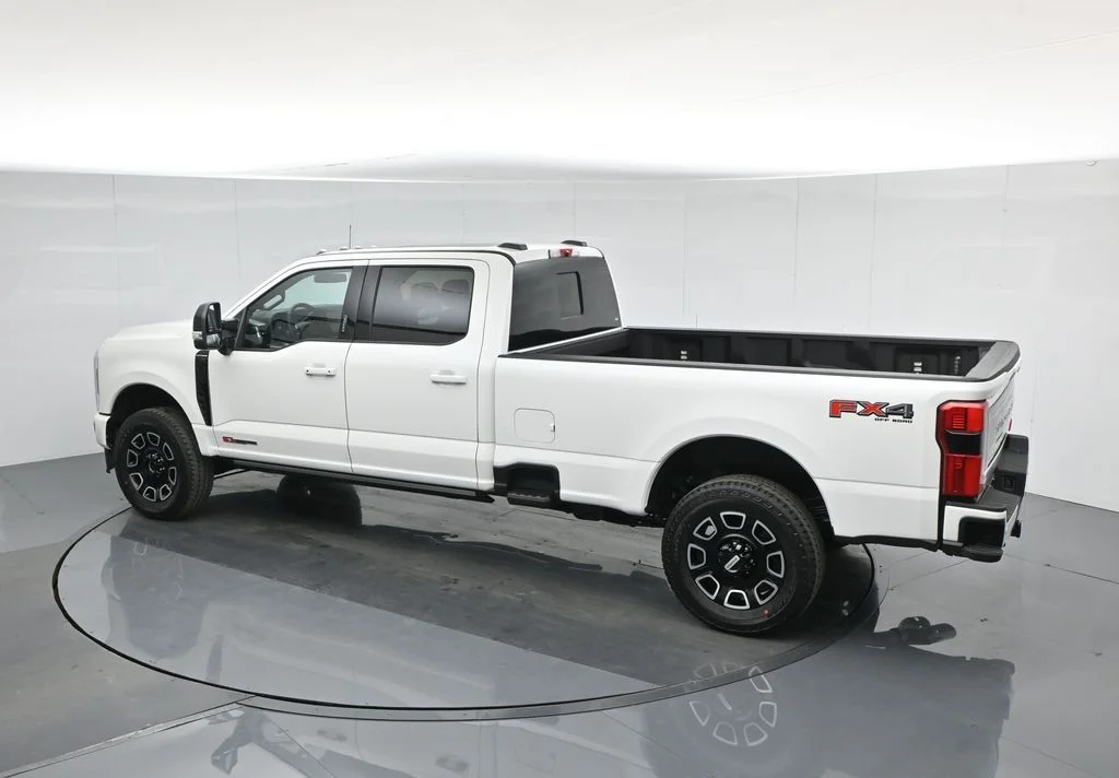 New 2026 Star White Metallic Tri-Coat Ford Platinum image 45