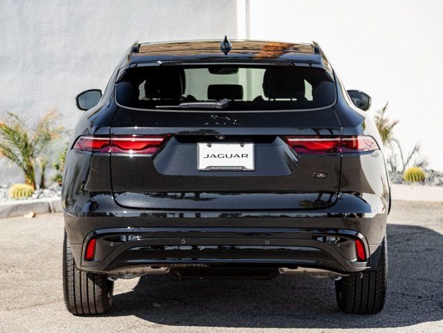 New 2026 Santorini Black Jaguar P250 R-Dynamic S image 8
