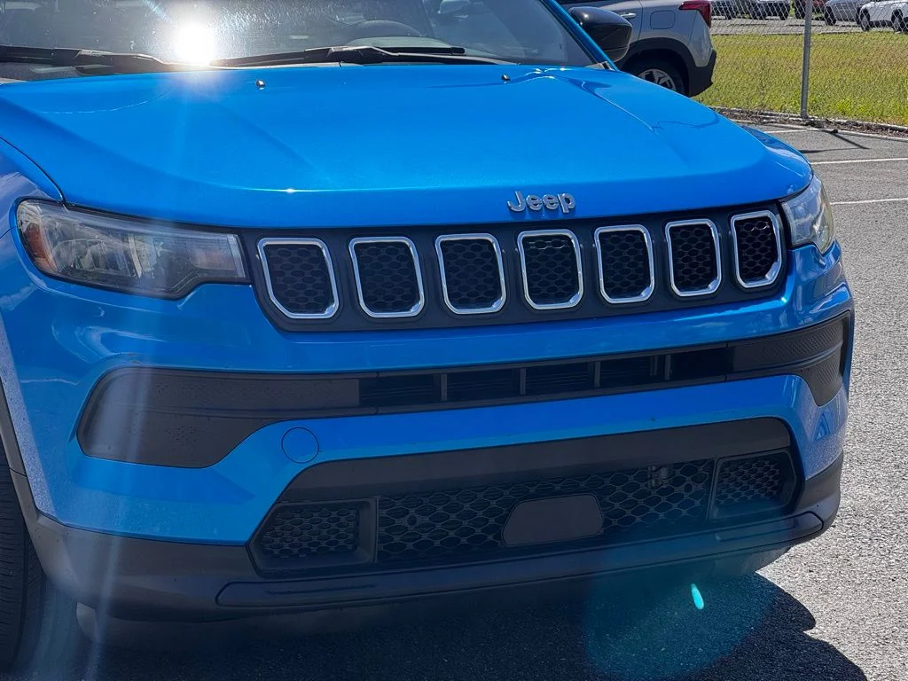 Used 2023 Blue Jeep Sport image 7