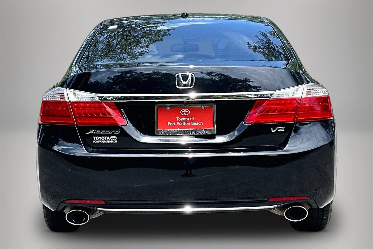 Used 2014  Honda EX-L image 6