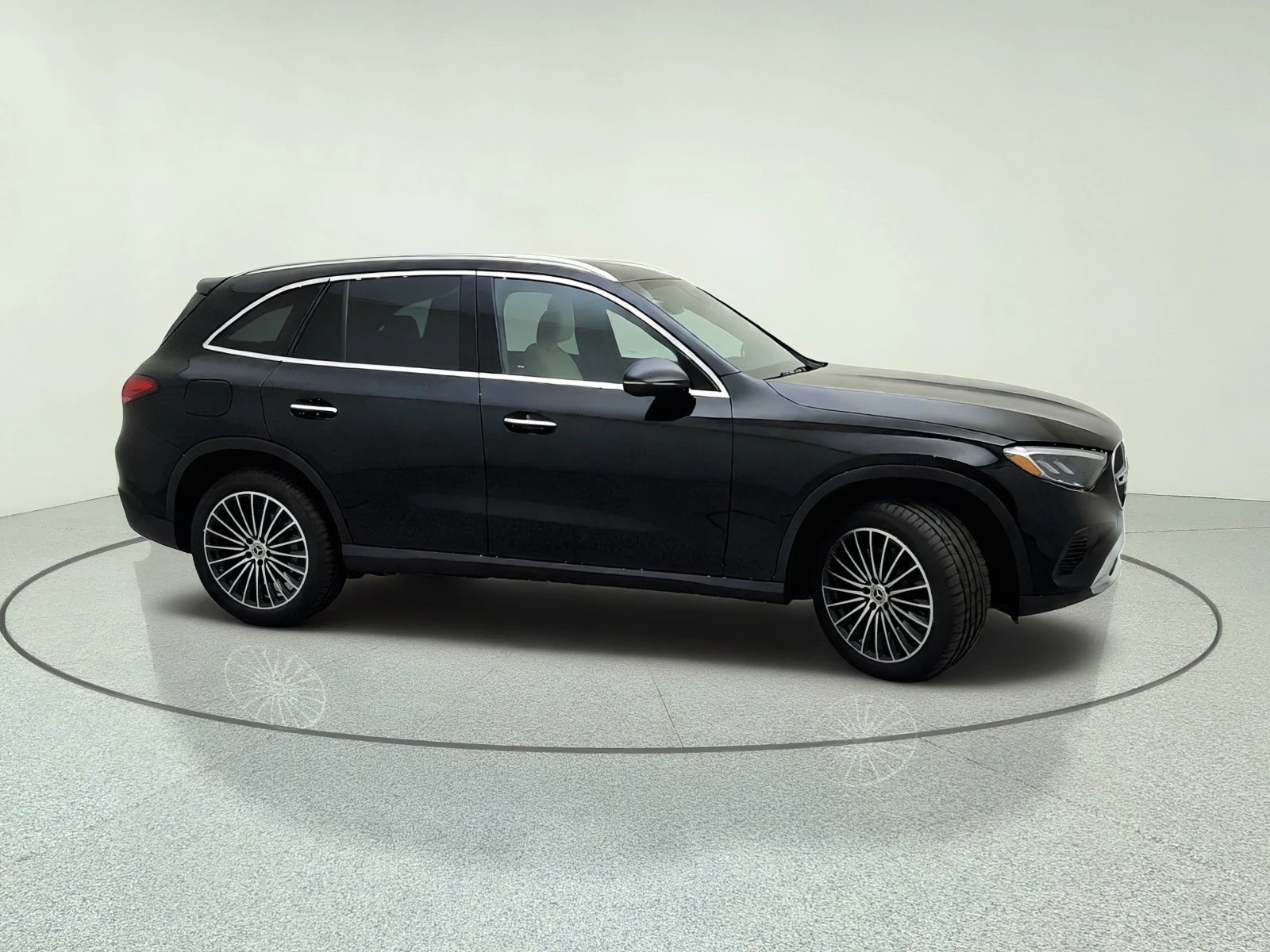 2026 Mercedes-Benz GLC Base - Photo 11