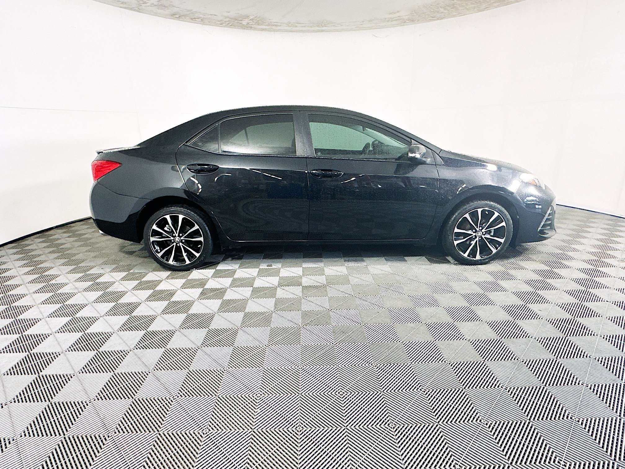 Used 2019 Black Sand Pearl Toyota SE image 2
