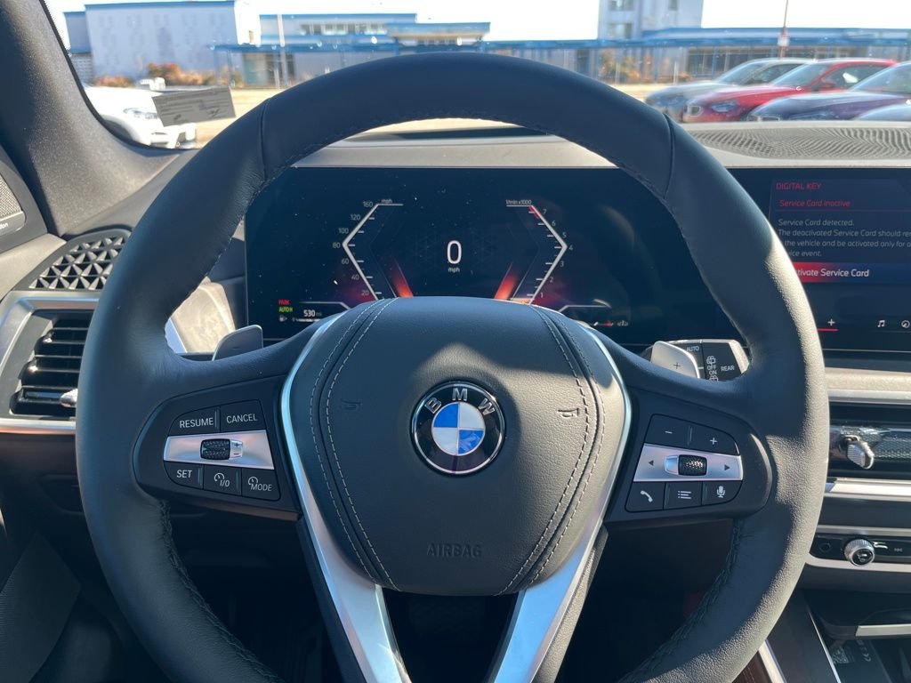 Used 2026 Black BMW xDrive40i image 17