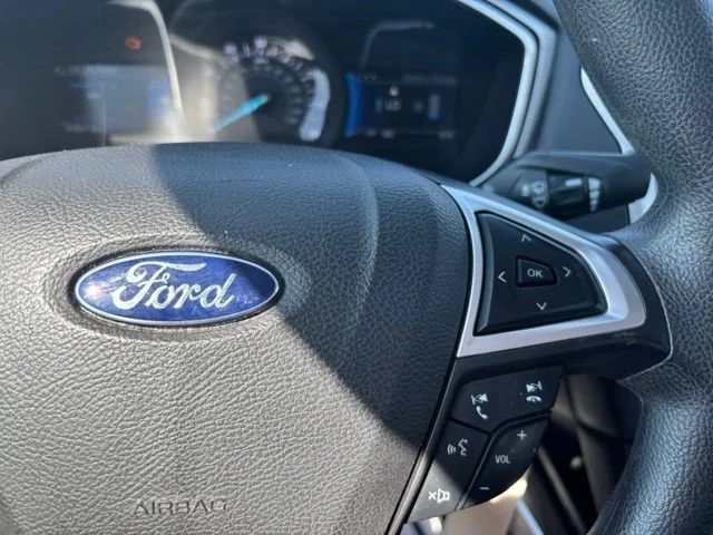 Used 2016 Gray Ford SE image 27