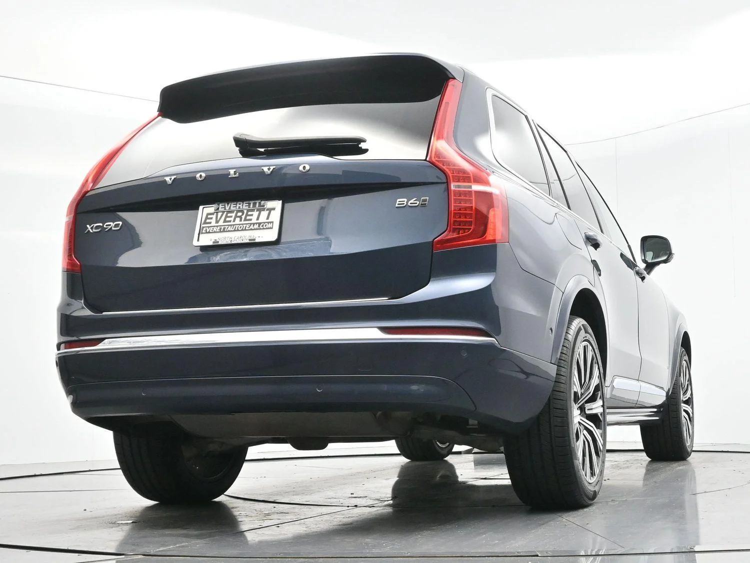 Used 2023 Blue Volvo Plus image 48