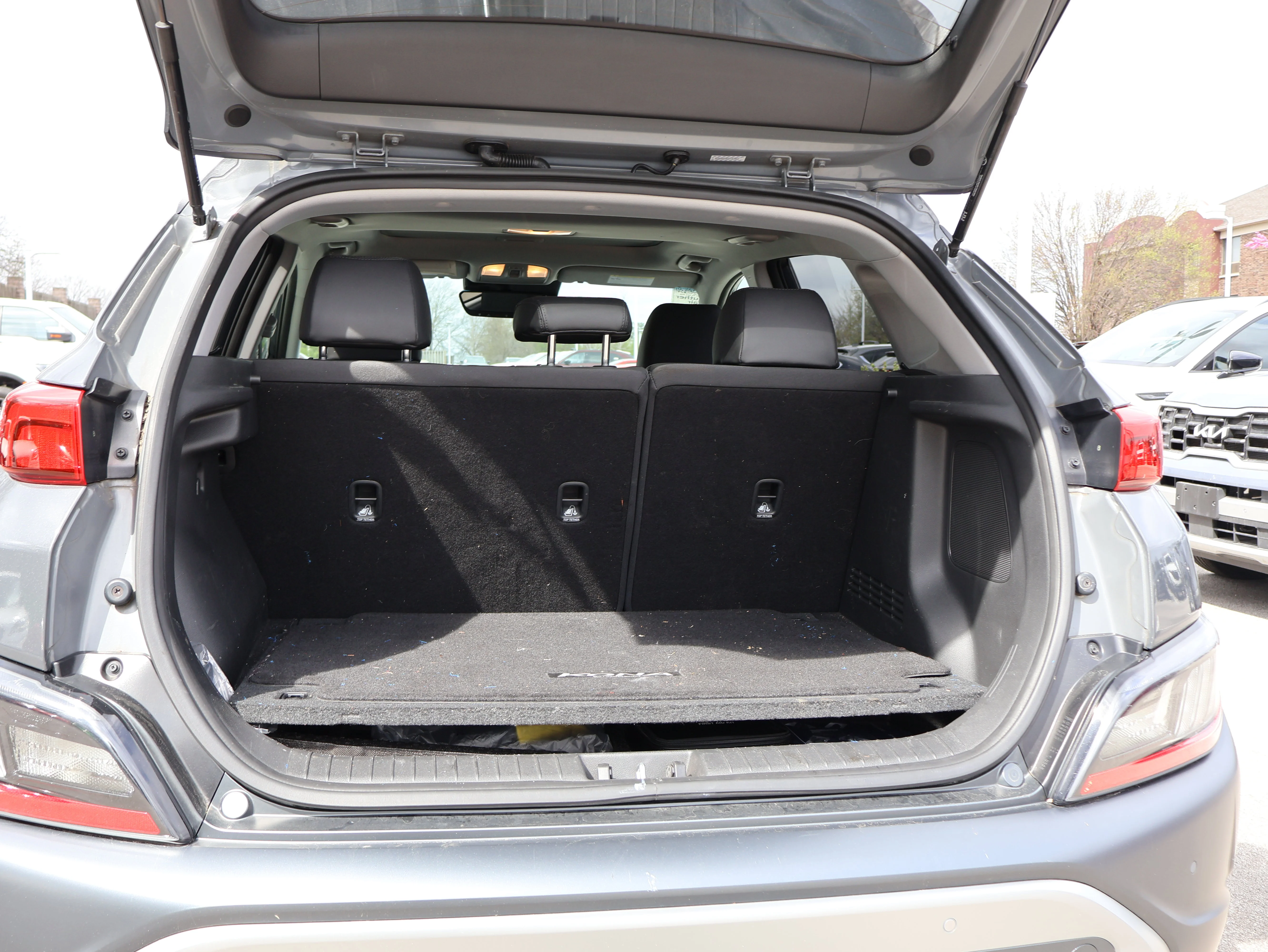 Used 2023 Ecotronic Gray Hyundai Limited image 18
