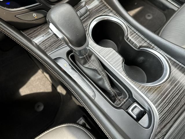 Used 2017 White Buick Premium I image 23