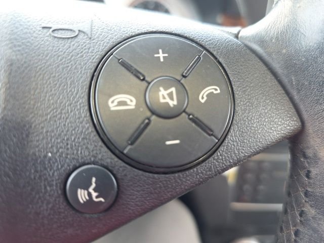 Used 2011 Black Mercedes-Benz GLK 350 image 17