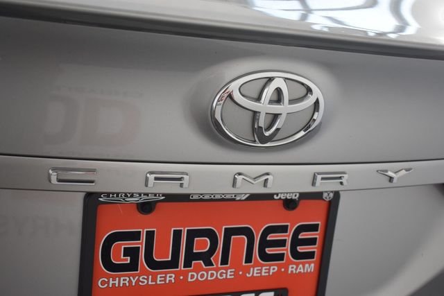 Used 2019 Silver Toyota SE image 16