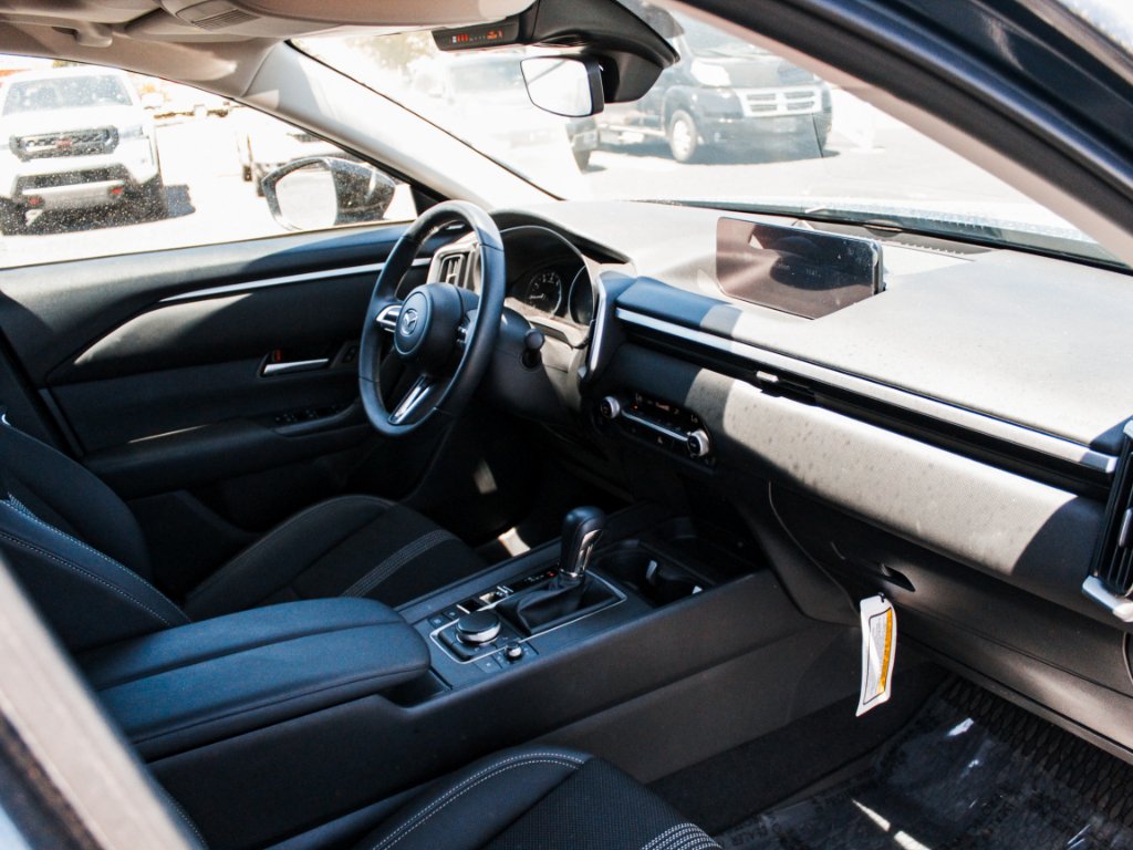Used 2025 Ingot Blue Metallic Mazda Premium image 30