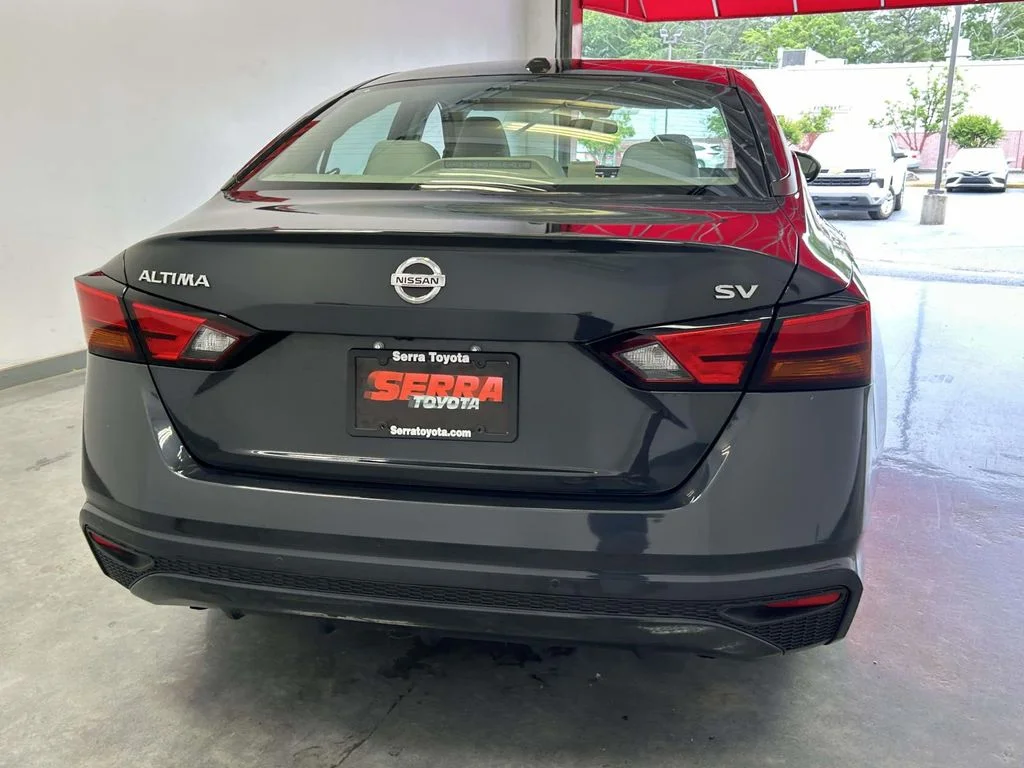 Used 2022 Blue Nissan 2.5 SV image 4