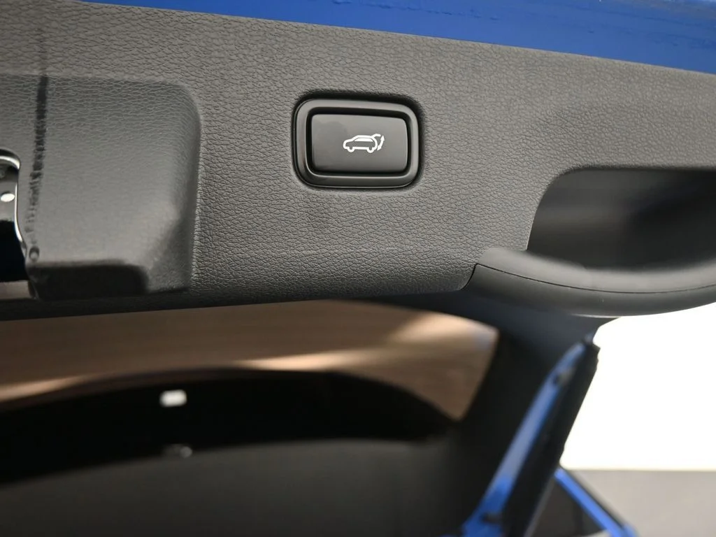 Used 2026 Blue Kia X-Line image 43