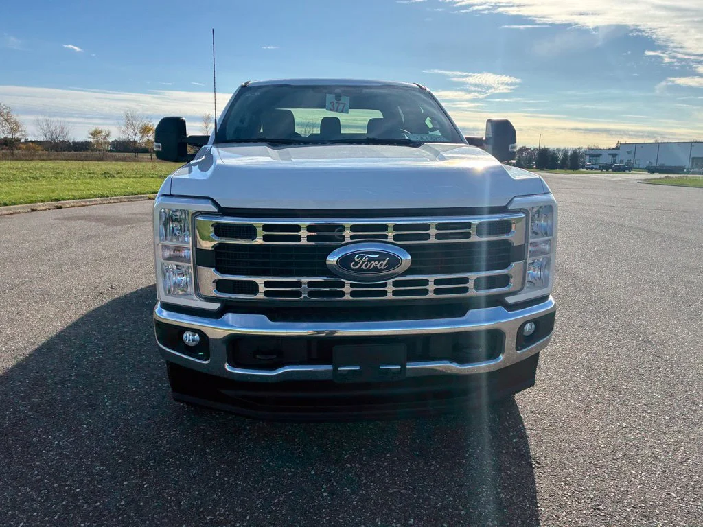 Used 2024 White Ford XLT image 3