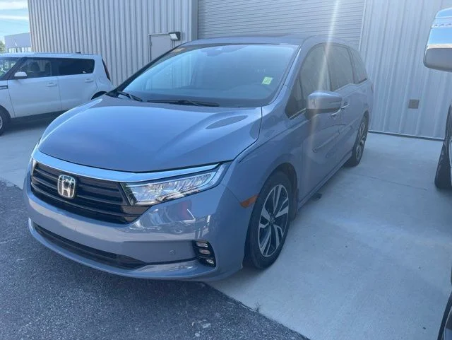 2023 Honda Odyssey Touring's photo