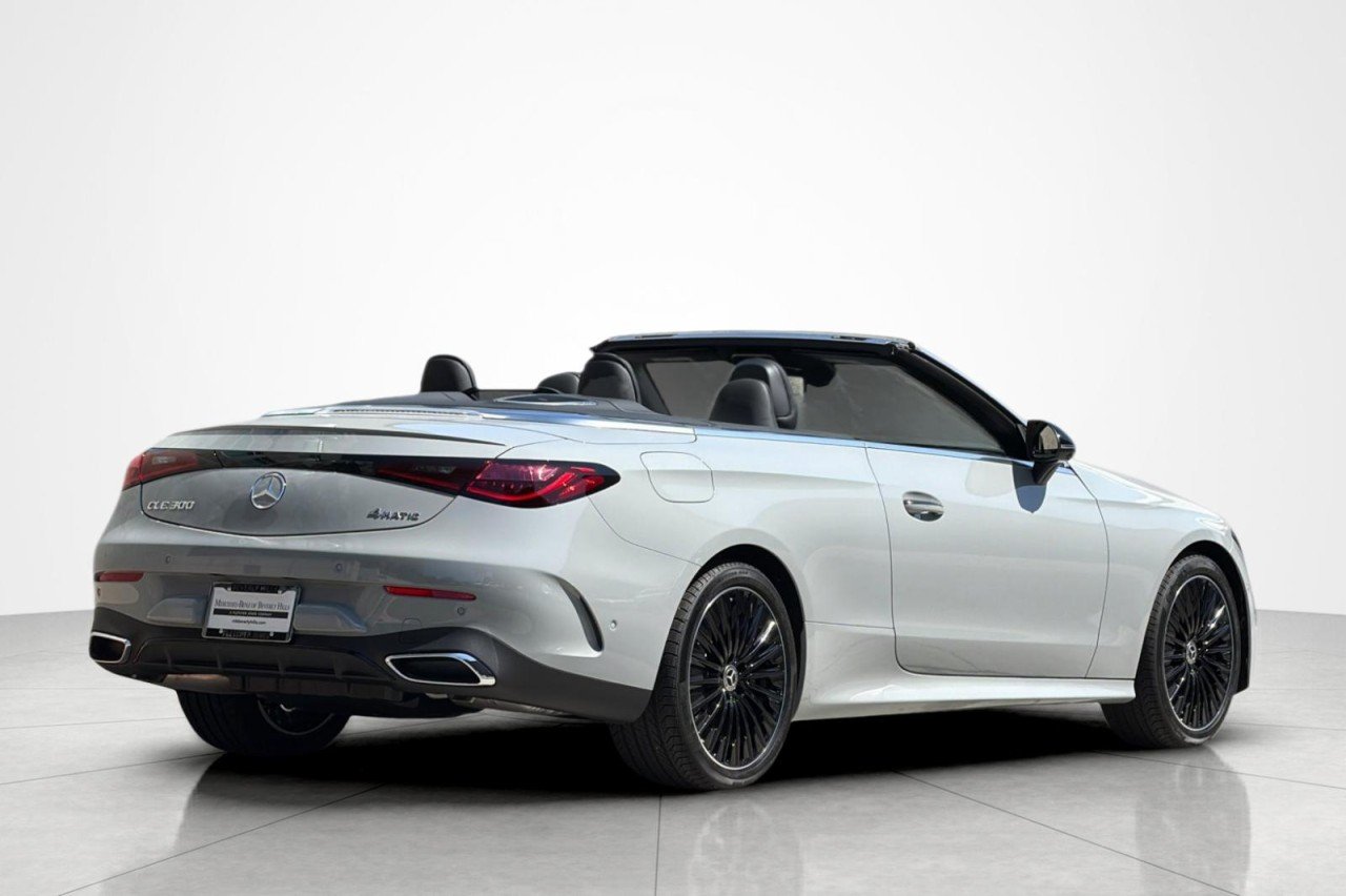 New 2027 MANUFAKTUR Alpine Grey Mercedes-Benz CLE 300 4MATIC® Cabriolet image 5